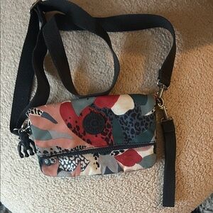 Stylish Kipling Lynne Crossbody Bag